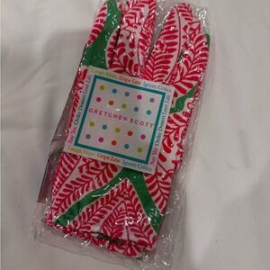 Gretchen Scott Pink and Green Leaf Print Lightweight Gardening Gloves